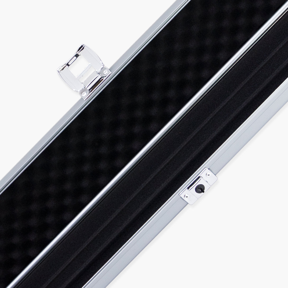 1 Piece 3 Slot PRO-LOCK Aluminium Snooker and Pool Case with Plastic Ends – Holds 3 x 1 Piece Cues