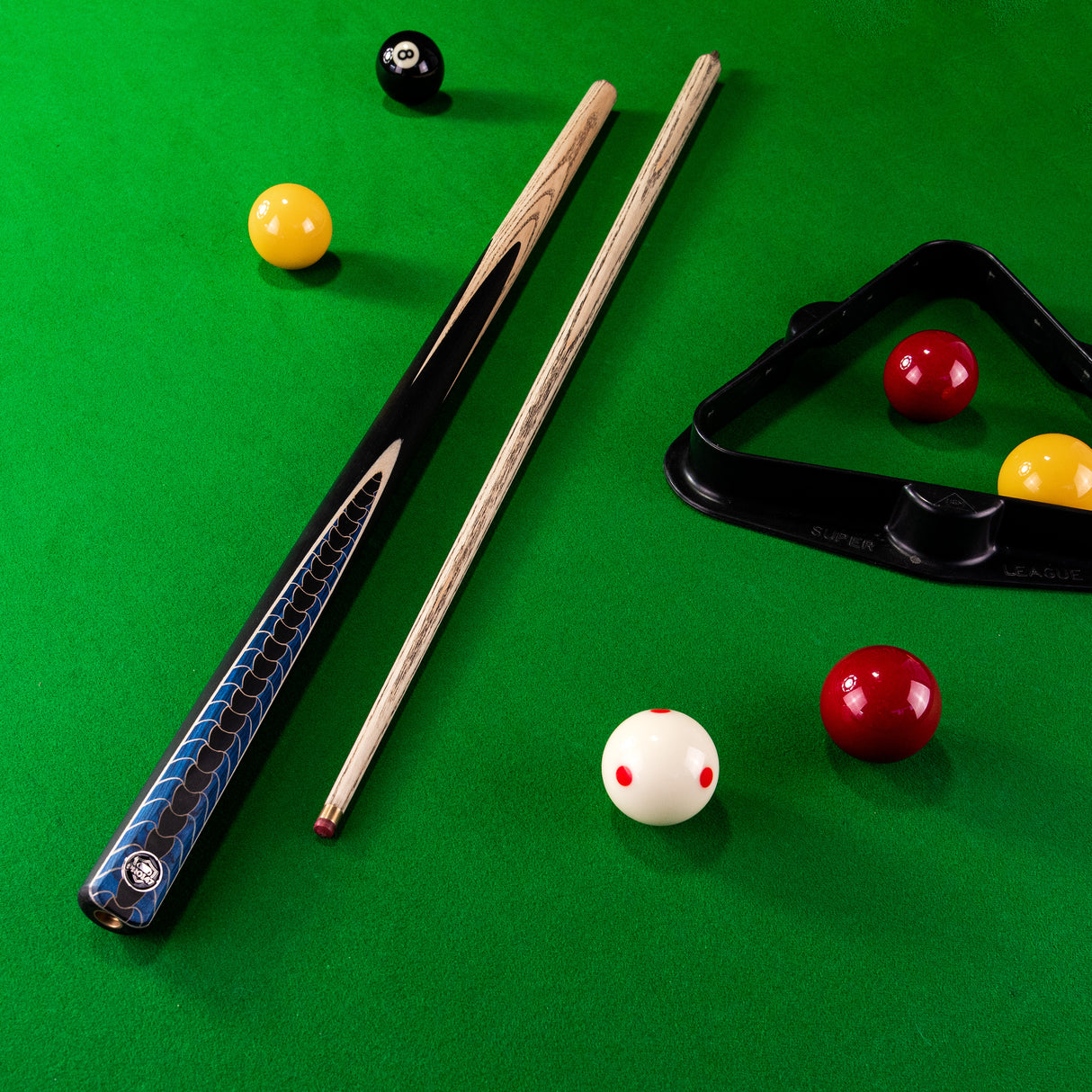 PRO147 Blue Dragon 57 Inch 2 Piece Snooker and Pool Cue with 9.5mm Red Layered Professional Tip