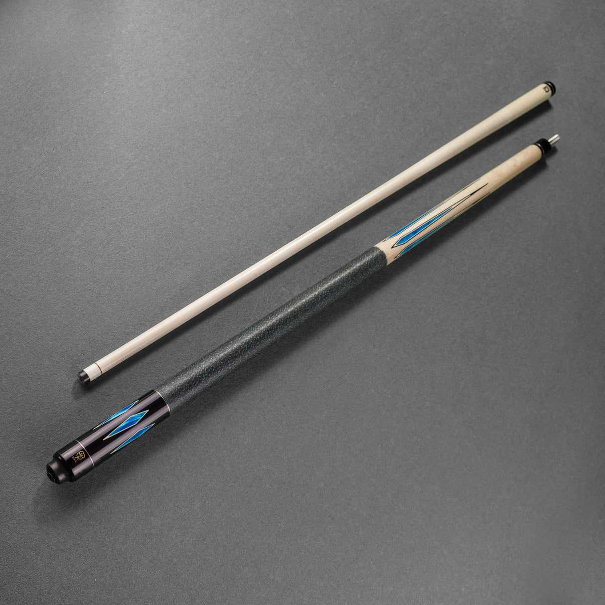 McDermott BLUE PEARL Hand Crafted G-Series American Pool Cue 13mm tip – G324A