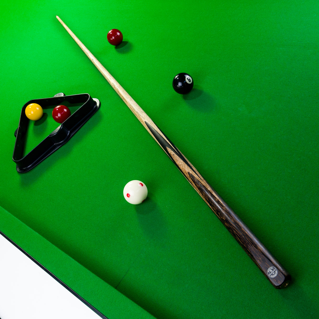 Niche Cues Thailand One Piece Snooker Cue 9.5mm Tip - Standard Series