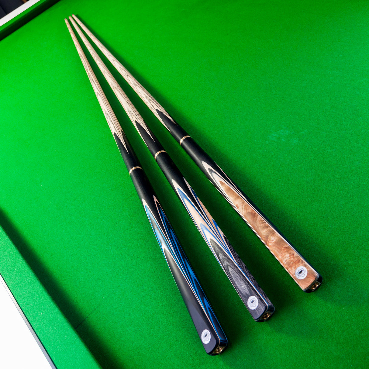 PRO147 Azure Pearl 3/4 Joint Cue with 9.5mm Professional Layered Leather Tip