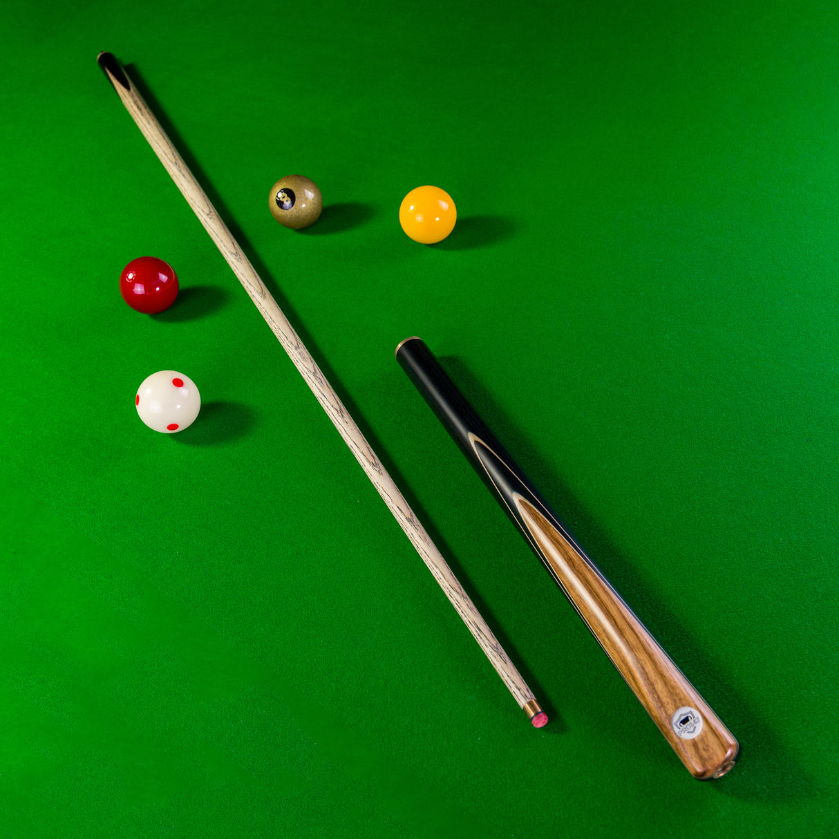 PRO147 Pearl Series Hazel Burl 3/4 Joint Deluxe Cue and Case Set with 9.5mm Professional Red Leather Tip