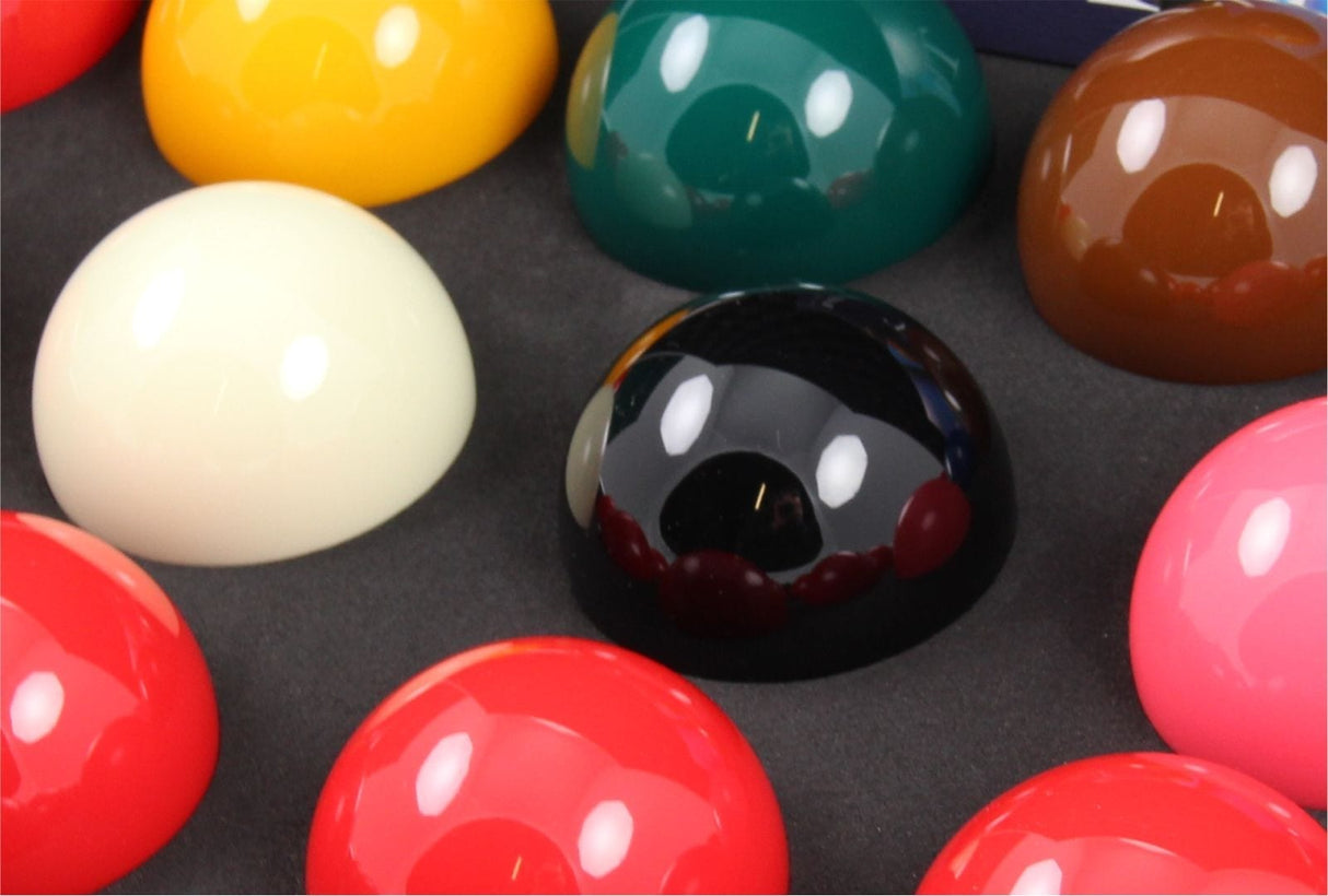 Aramith PREMIER 2 1/16 Inch 22 Snooker Ball Set & Sturdy Aluminium Carrying Case