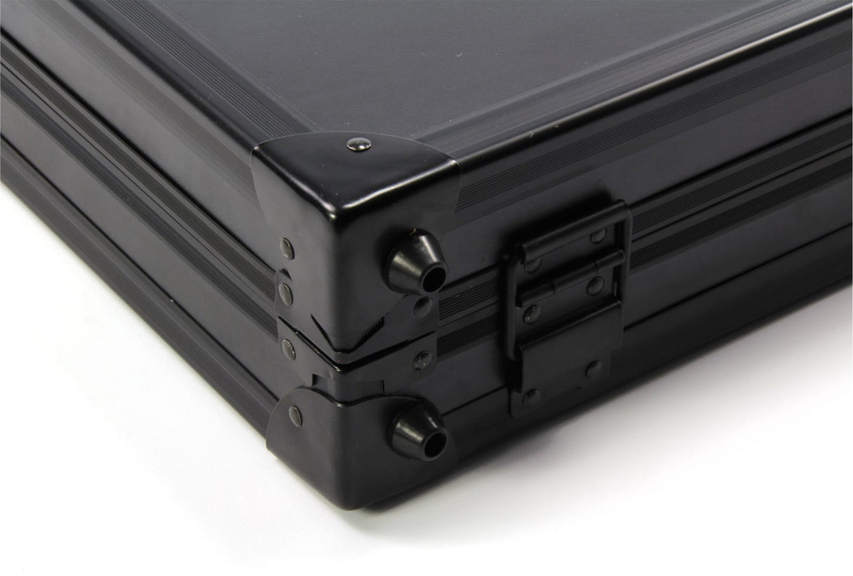 Jonny 8 Ball Black Aluminium Luxury Pool Ball & Accessories Flight Case – MK2