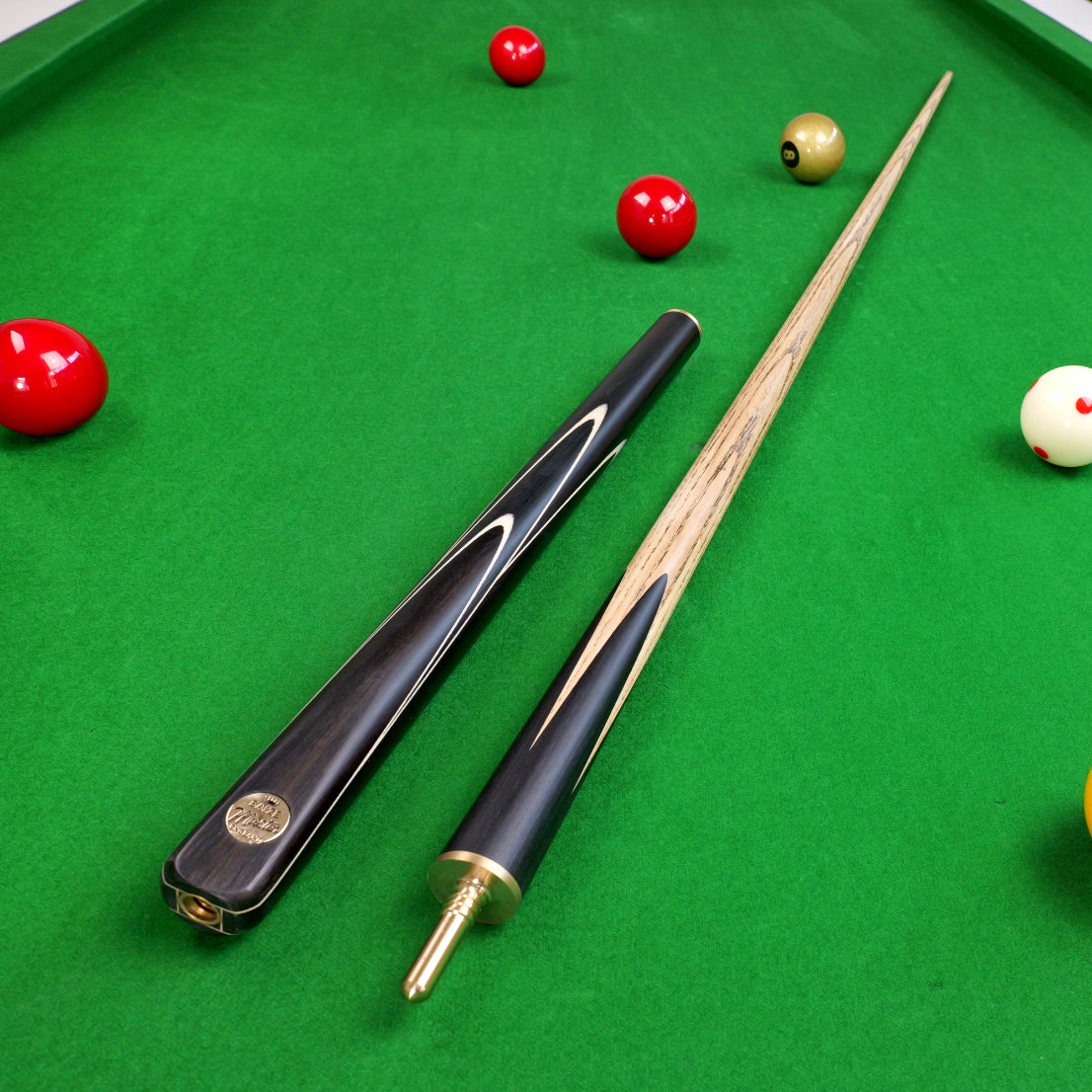 Baize Master Black Marksman ¾ Joint English Pool Cue with 8.5mm Baize Master Blue Pressed Tip