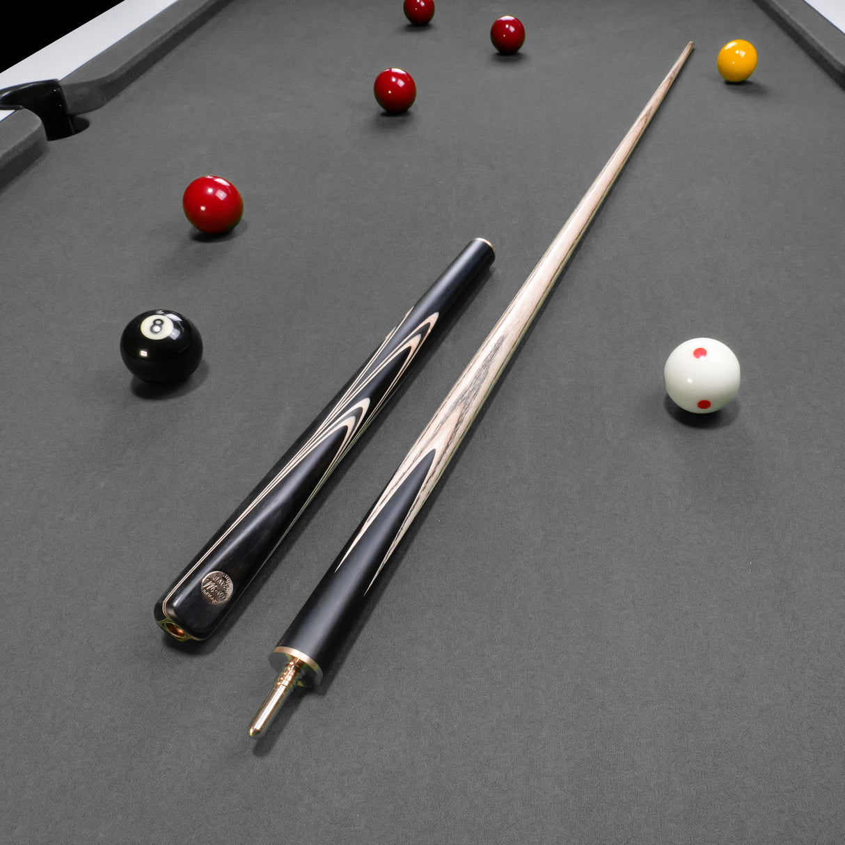 Baize Master Midnight Marksman ¾ Joint English Pool Cue with 8.5mm Baize Master Pro Impact Hybrid Tip