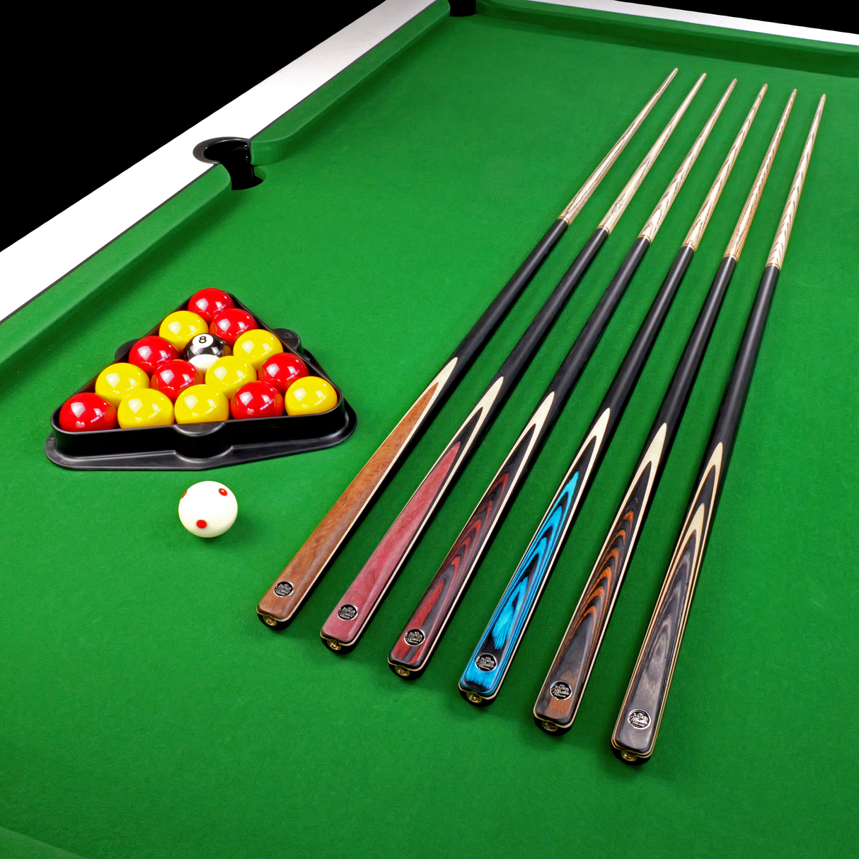 Baize Master BLACKLINE CLASSIC 2 Piece Snooker and Pool Cue 9.5mm Layered Tip