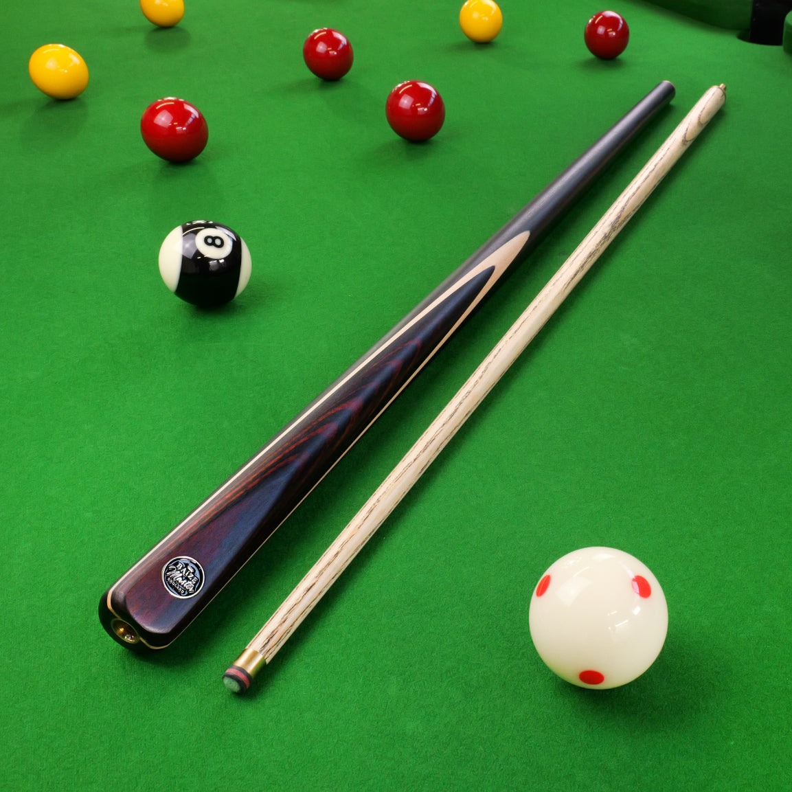 Baize Master BLACKLINE CLASSIC 2 Piece Snooker and Pool Cue 9.5mm Layered Tip