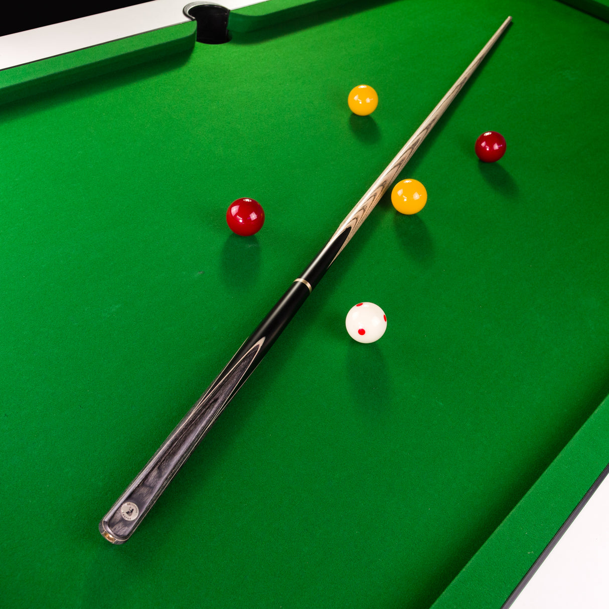 Britannia Taurus Hand Spliced 3/4 Jointed Quality Snooker and Pool Cue 9.5mm Tip
