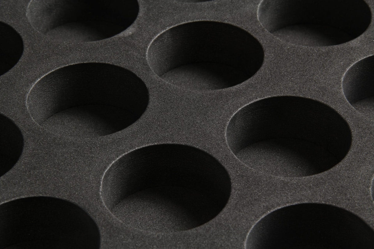 Baize Master SNOOKER Black Aluminium 22 Ball Flight Carry Case - 2 1/16 Inch Balls