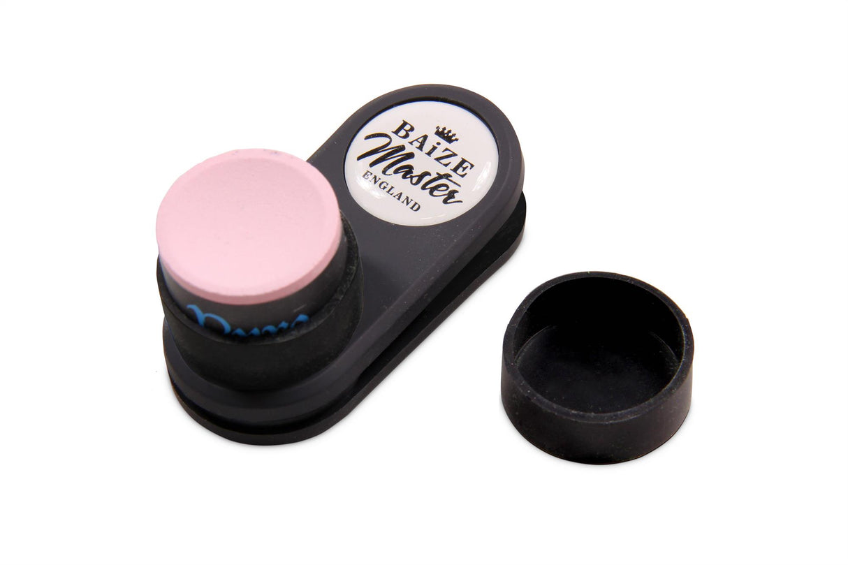 Baize Master T-MAG Magnetic Round Chalk Holder + 1 Piece Taom Pyro Chalk