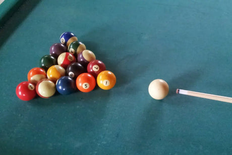 Mastering the Perfect Break Angle in Pool Cue + Case