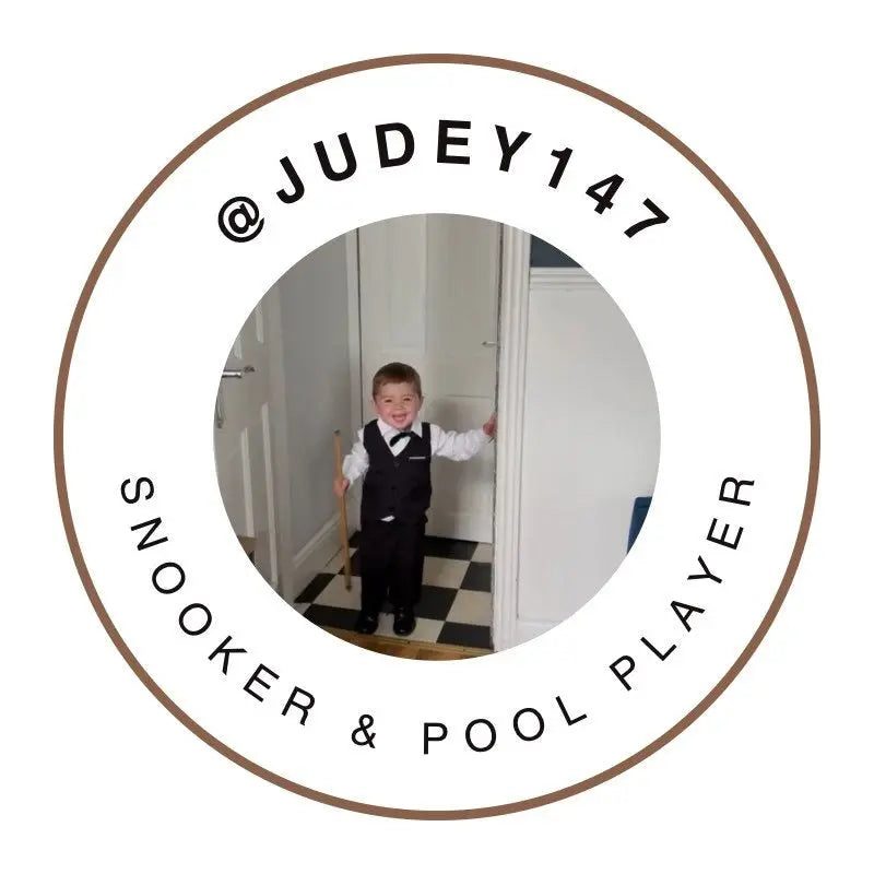 JUDEY147 Cue + Case