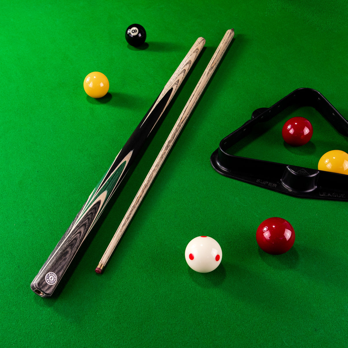 Jonny 8 Ball Vortex 57 Inch 2 Piece Centre Joint English Pool Cue with 8.5mm Professional Layered Tip
