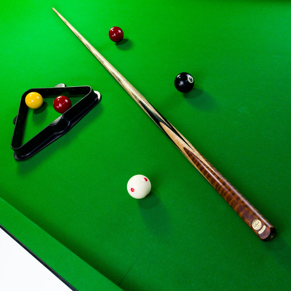 Niche Cues Thailand One Piece Snooker Cue 9.5mm Tip - Ultimate Series