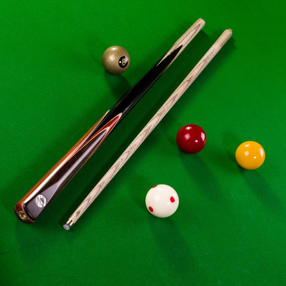 PRO147 Devil 2 Piece Snooker and Pool Cue and Case Set with 9.5mm Leather Tip