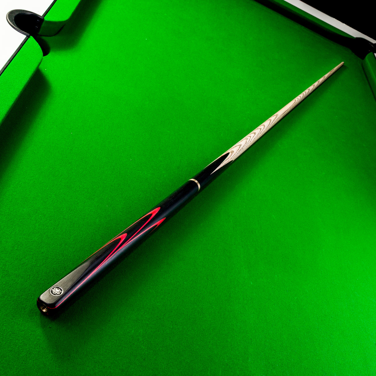 PRO147 Apollo 58 Inch 3/4 Jointed Hand Spliced Premium Snooker and Pool Cue and Case Set 9.5mm Tip