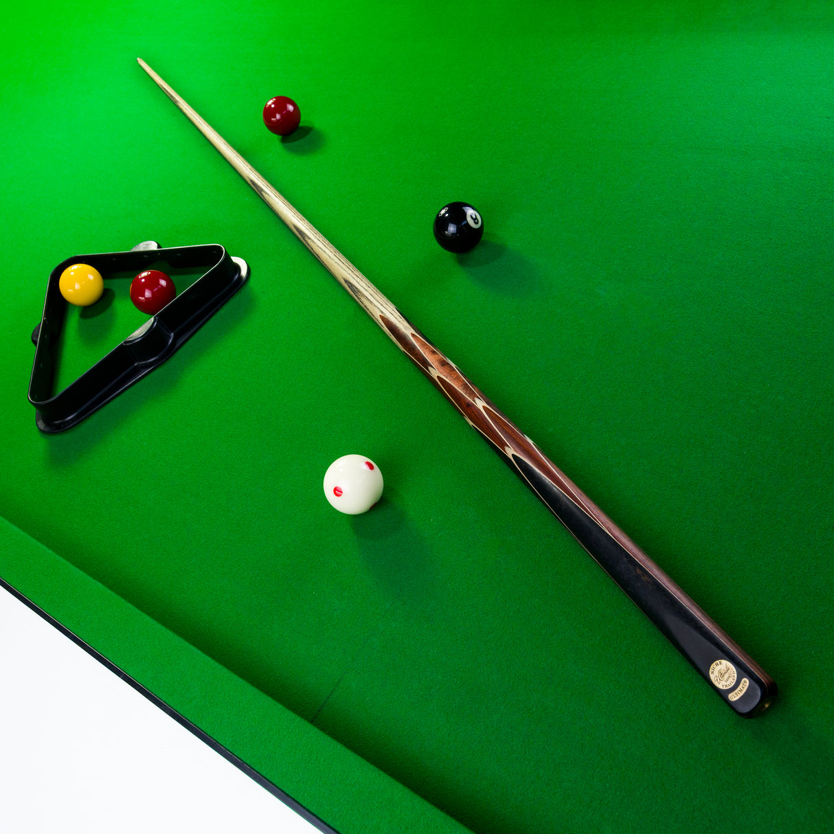 Niche Cues Thailand One Piece Snooker Cue 9.5mm Tip - Ultimate Series