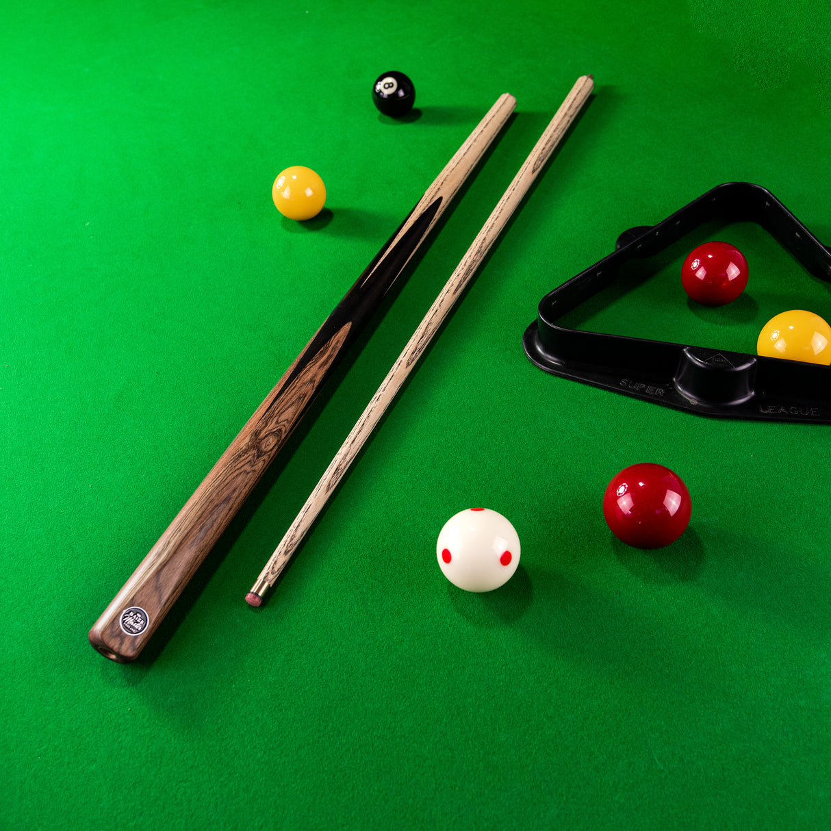 Baize Master Golden Sandalwood 2 Piece 57 Inch English Pool Cue and Case Set with 9.5mm Red Layered Tip