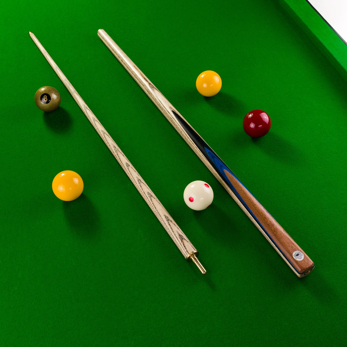 PRO147 Pro Match Sapphire 2 Piece Snooker and Pool Cue 9.5mm Green Layered Tip