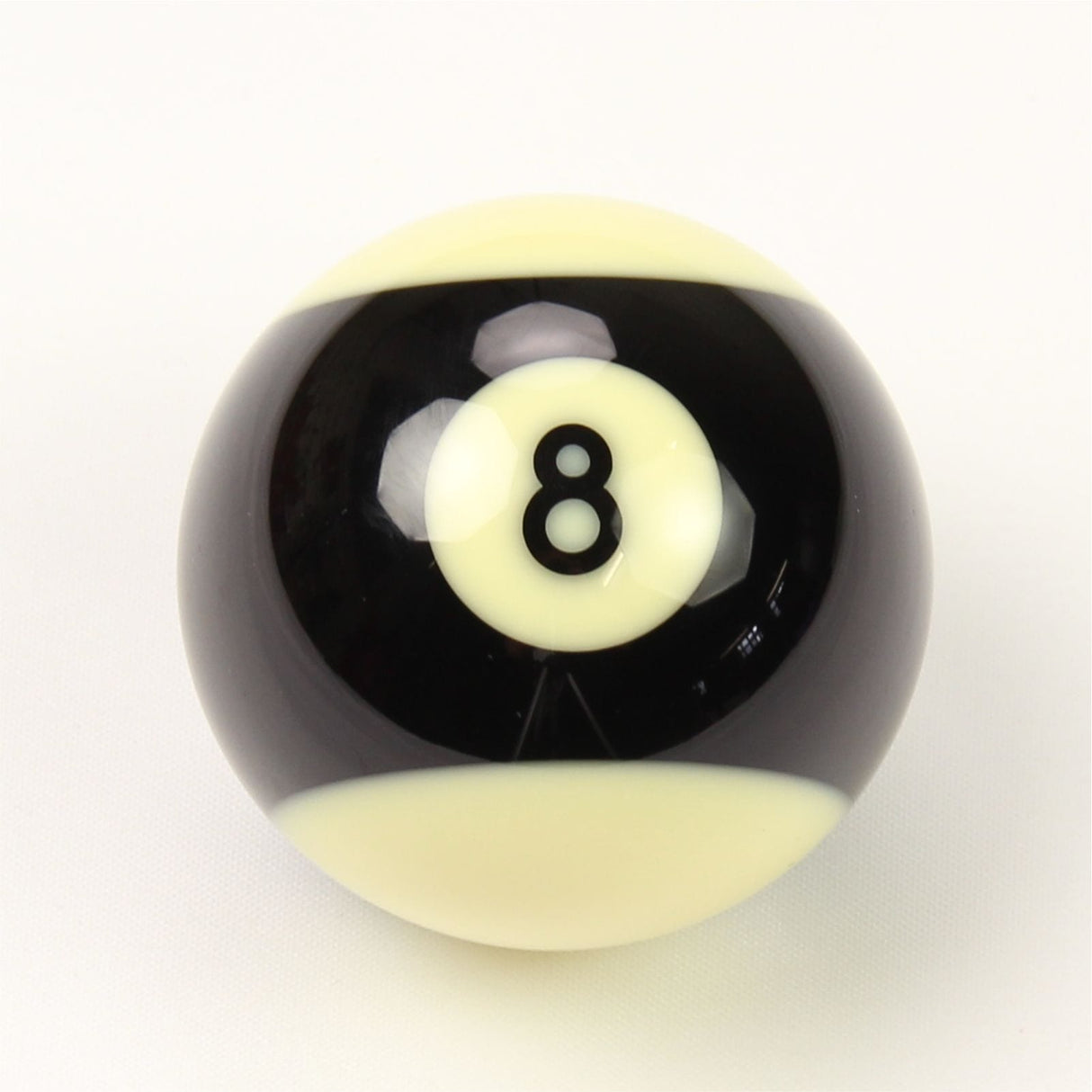 2" Super Aramith Pro-Cup striped 8 ball replacement - simply the best available, as used by IPA, BAPTO and Golden 8 Ball.Features:2" Super Aramith Pro - Cup replacement 8 ball&nbsp;Suitable for all pub 6ft, 7ft and 8ft English pool tables with a coin mechanismMade from high quality phenolic resin by Aramith the worlds No 1 cue ball manufacturersMore impact and scratch resistant than cheaper polyester ballsPerfect balance and rebound, giving the most consistent response