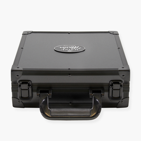 Baize Master POOL Black Aluminium 16 Ball Flight Carry Case - 2 Inch Balls Baize Master