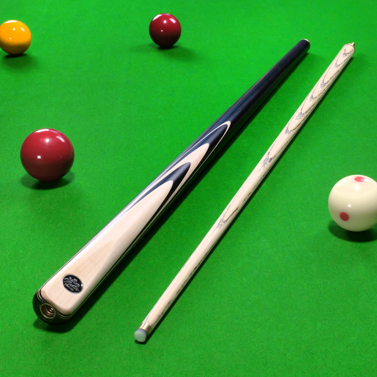 Baize Master BLACKLINE CLASSIC 2 Piece English Pool Cue 8.5mm Baize Master Pro Impact Tip