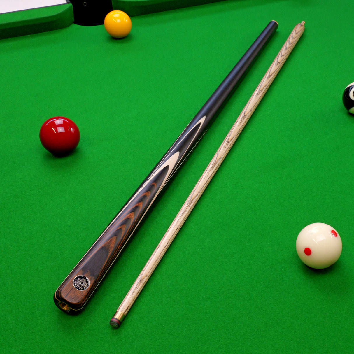 Baize Master BLACKLINE ELITE 2 Piece Snooker and Pool Cue and Case Set 9.5mm Layered Tip